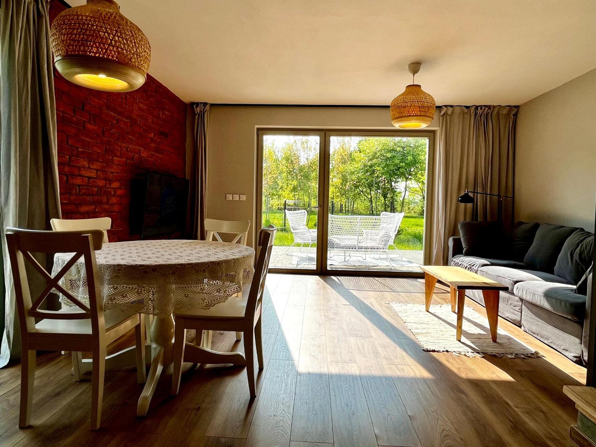 Gut Time Villa สโมลจินสกีลาส ภายนอก รูปภาพ